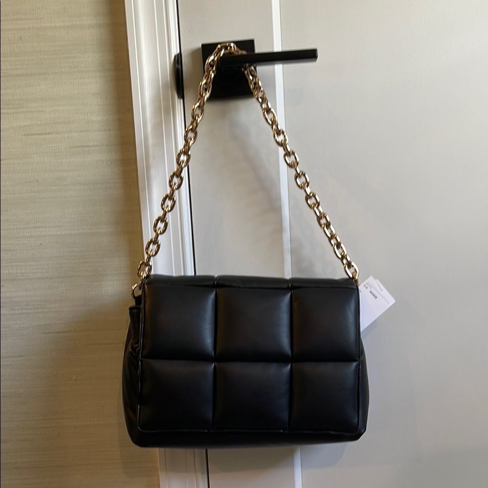 NWT Black Quilted Chain Shoulder Bag
